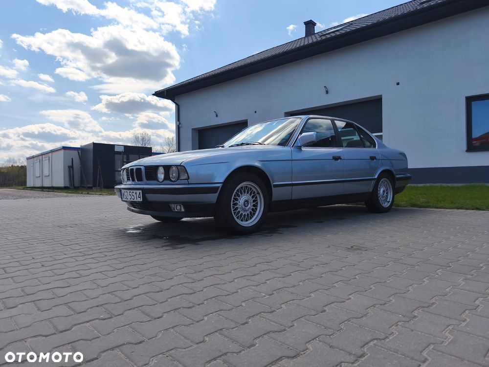 BMW Seria 5 520i - 7