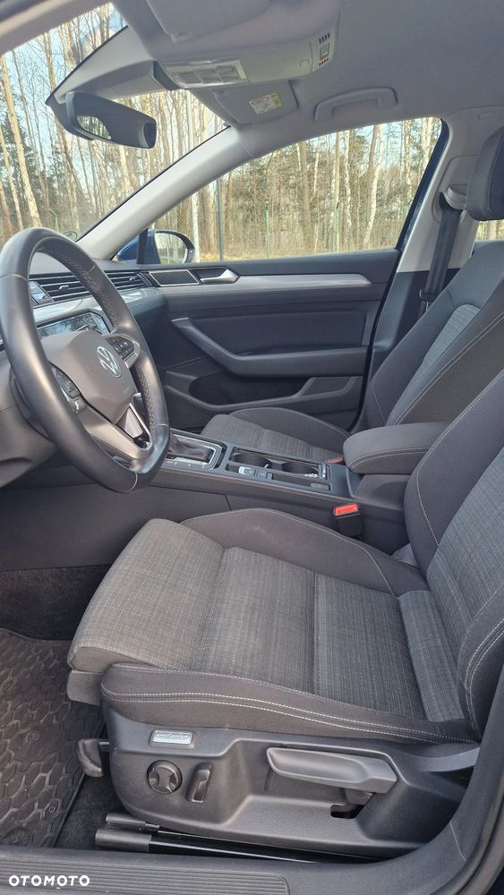 Volkswagen Passat Variant 2.0 TDI EVO Business DSG - 6