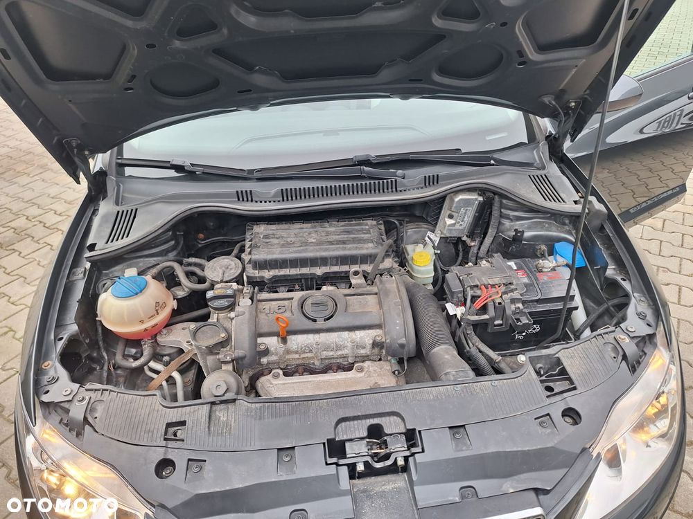 Seat Ibiza 1.6 16V Reference DSG - 19