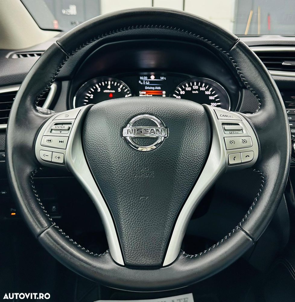 Nissan Qashqai 1.2 DIG-T TEKNA - 34