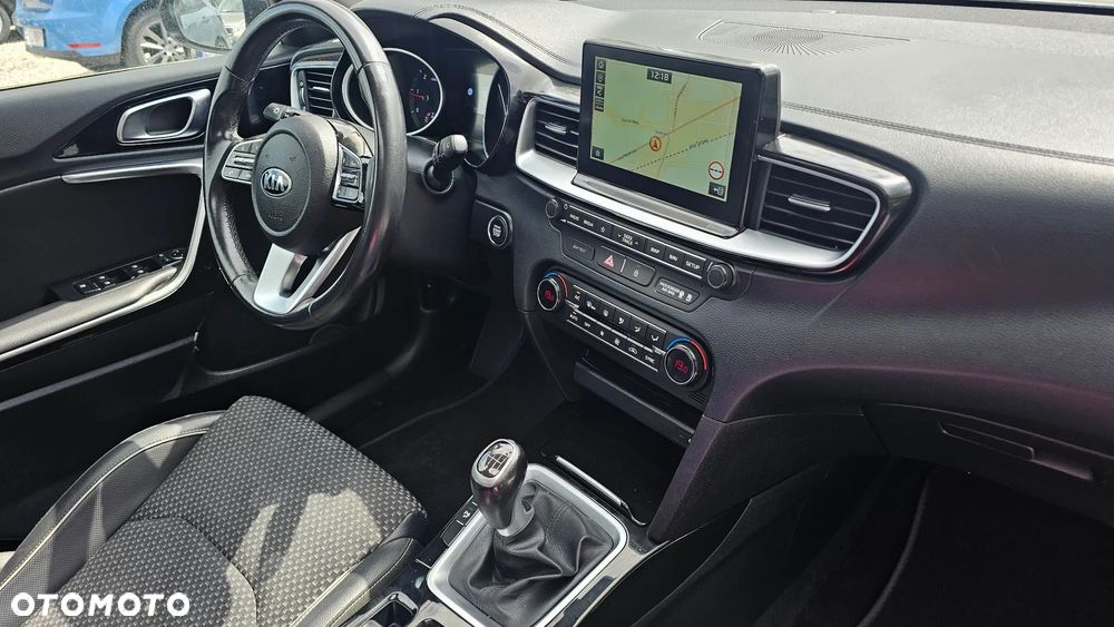Kia Ceed 1.6 CRDi Spirit - 11
