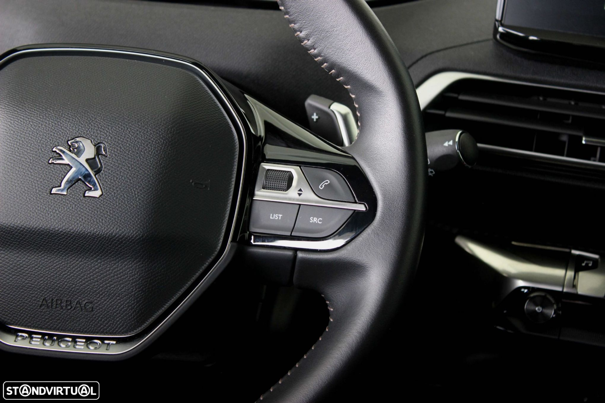 Peugeot 5008 1.2 PureTech Allure EAT8 - 38