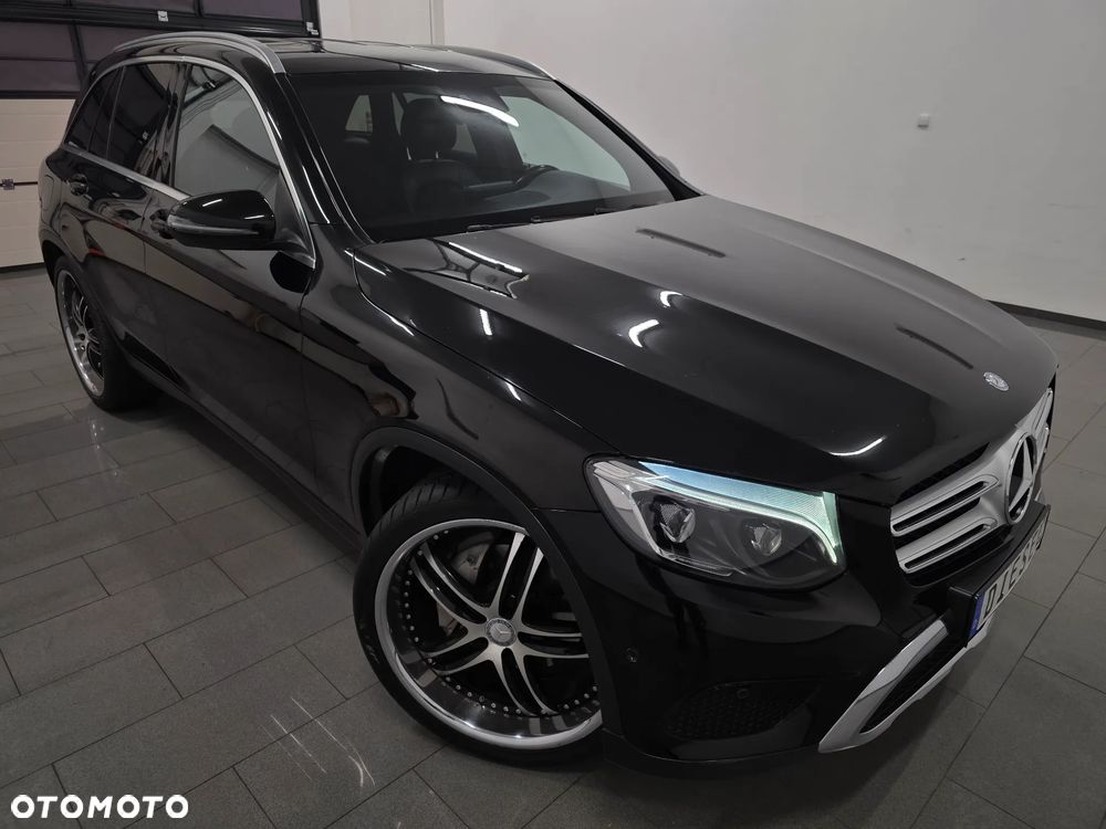 Mercedes-Benz GLC - 30