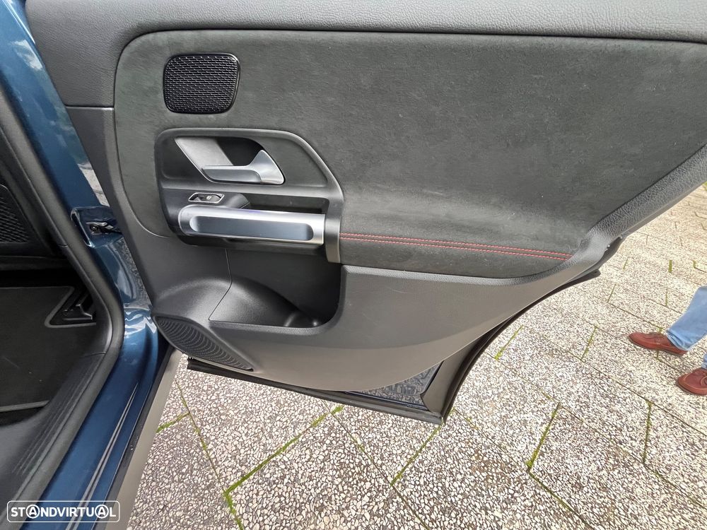 Mercedes-Benz EQB 350 4Matic AMG Line - 39