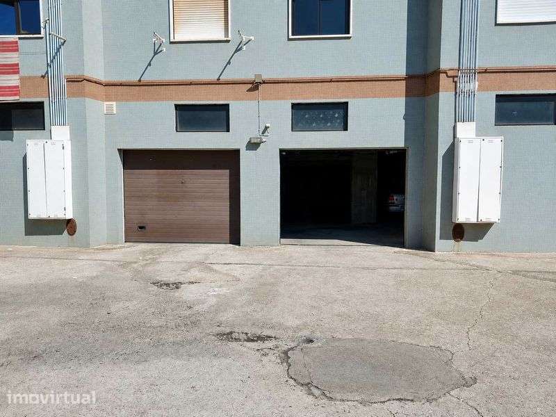 Lugar de estacionamento para arrendar na rua dos Combatentes, Coimbra - Grande imagem: 2/3