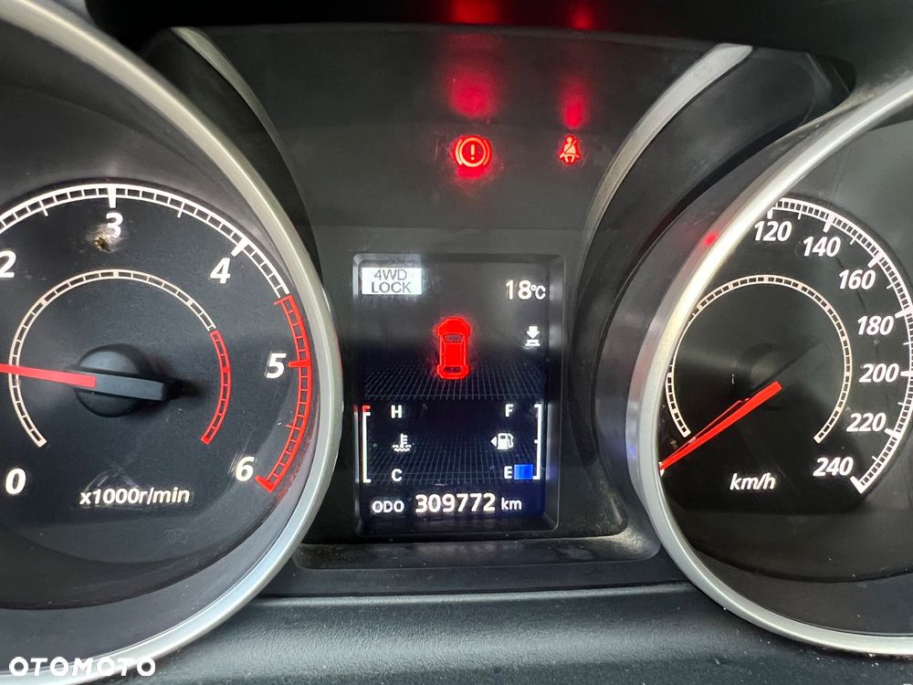 Mitsubishi Outlander 2.0 DID Instyle NAVI - 11
