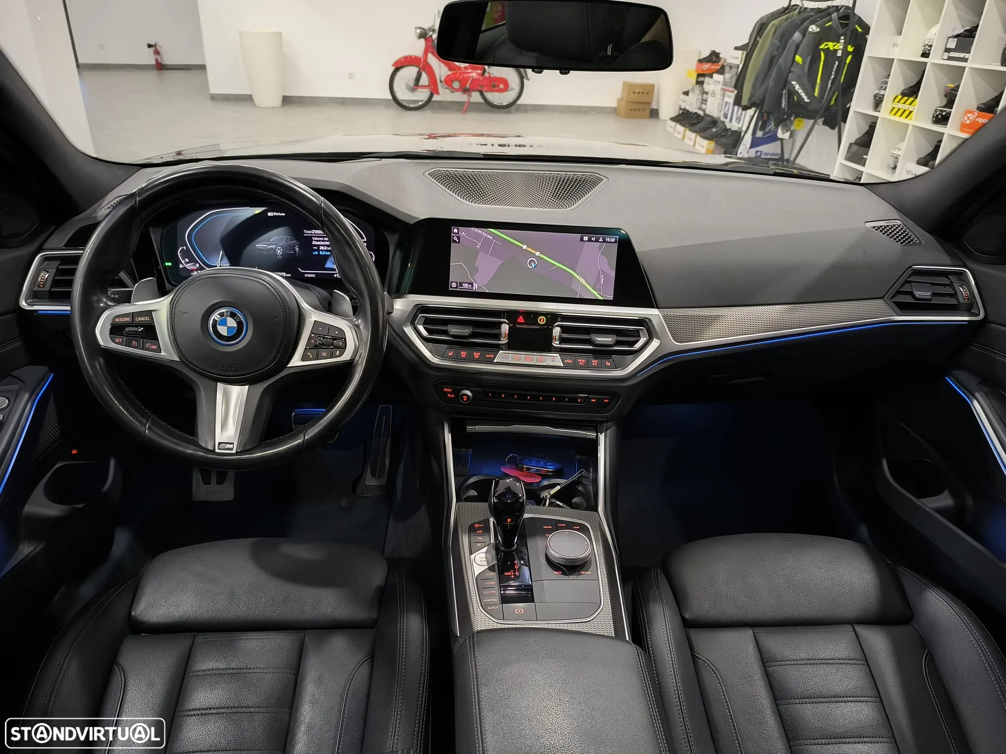 BMW 330 e Pack Desportivo M Auto - 41
