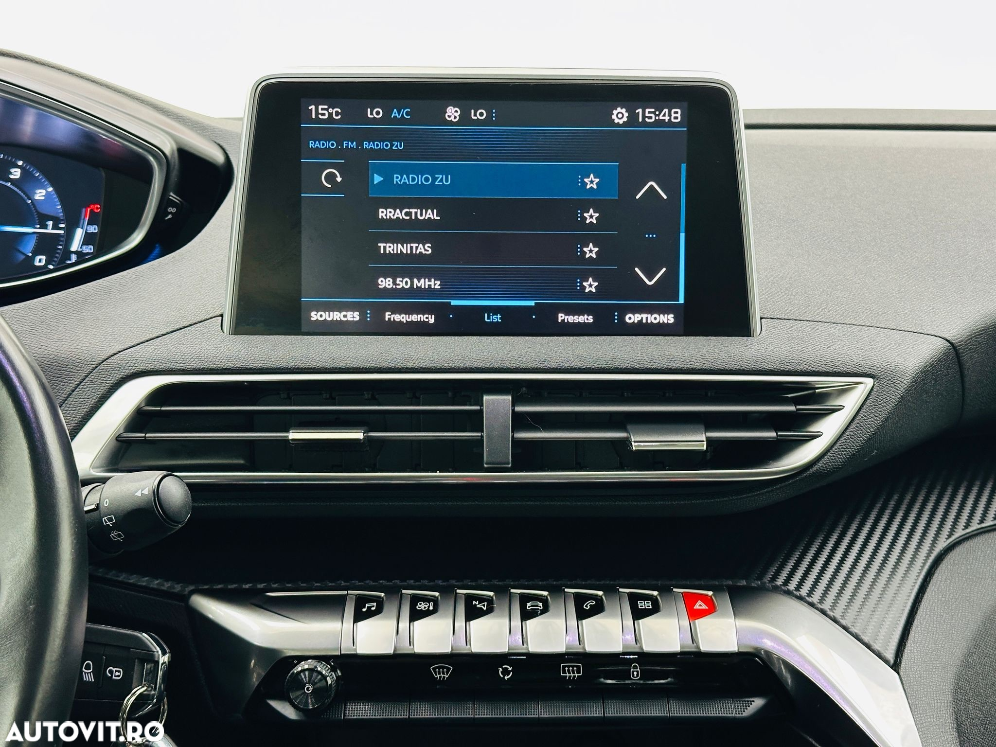 Peugeot 5008 - 31