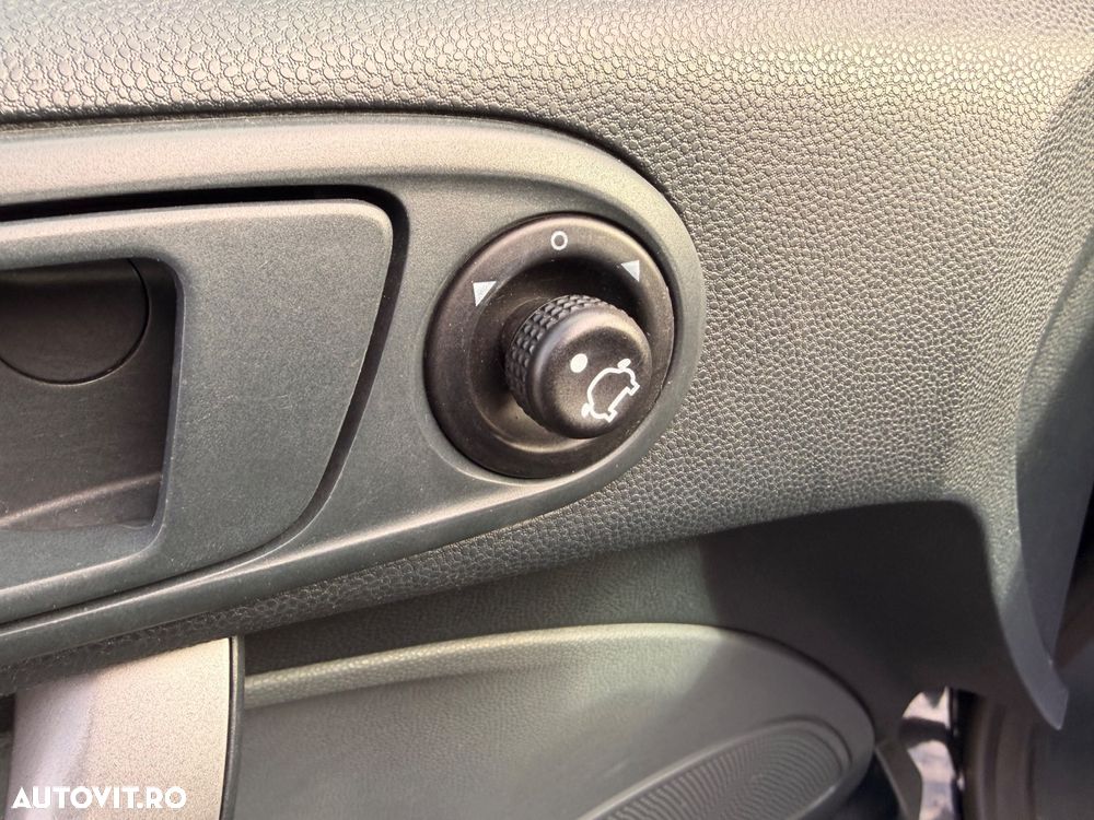 Ford Fiesta - 16