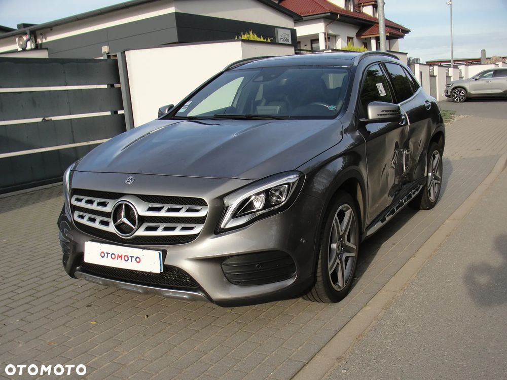 Mercedes-Benz GLA 200 7G-DCT AMG Line