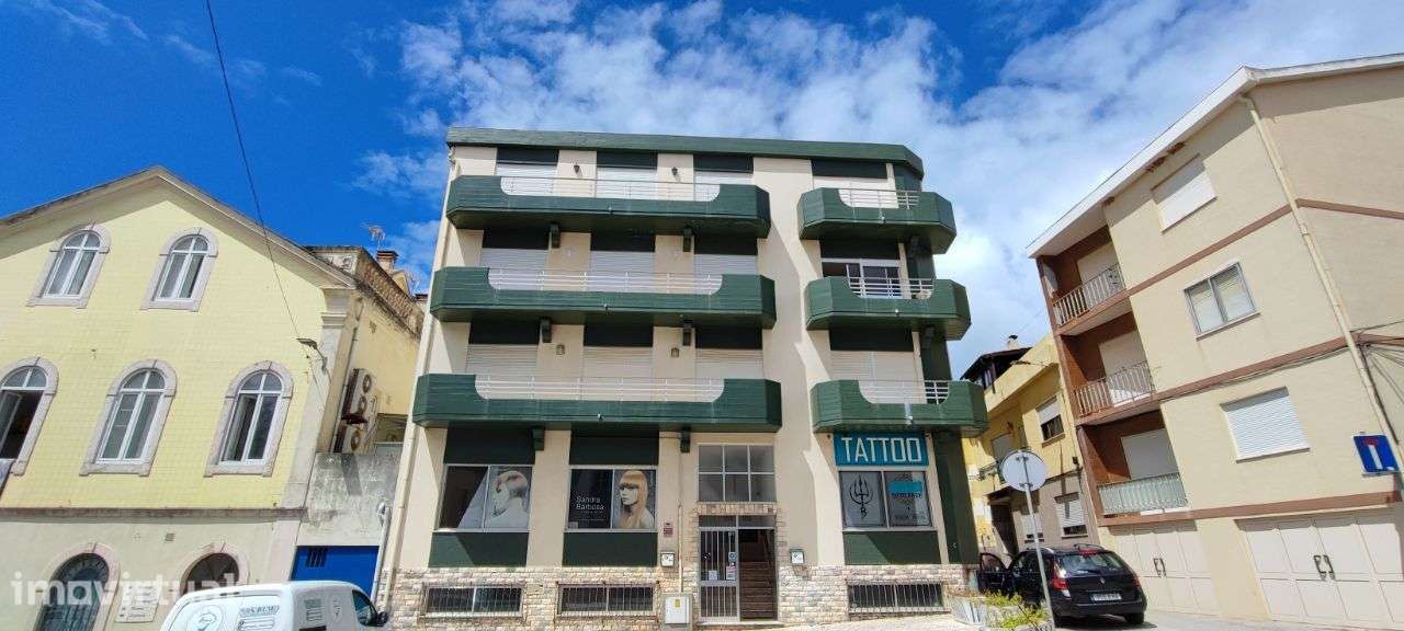 T2 c/ L de Garagem e Mobilado - Largo da Varina - Buarcos - Grande imagem: 3/46