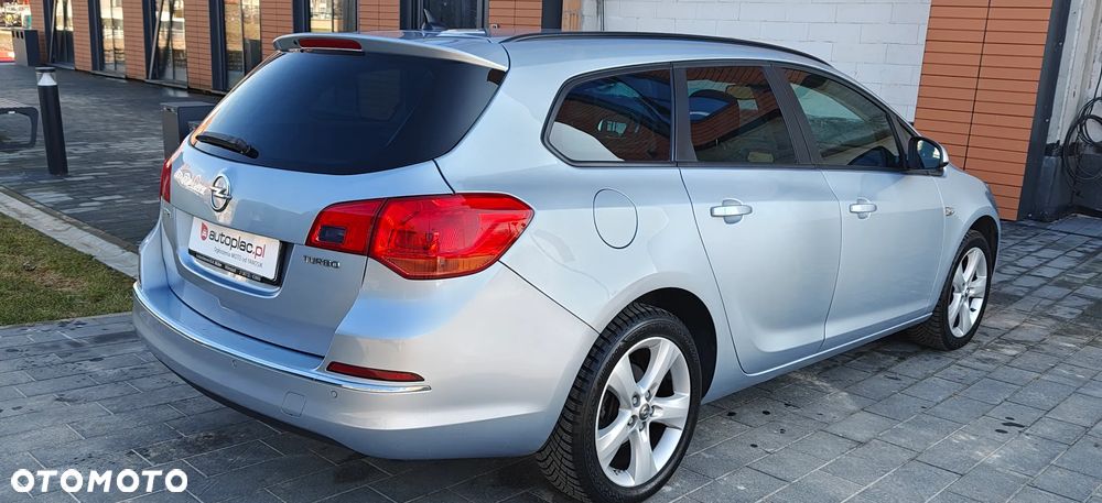 Opel Astra 1.4 Turbo Cosmo - 28