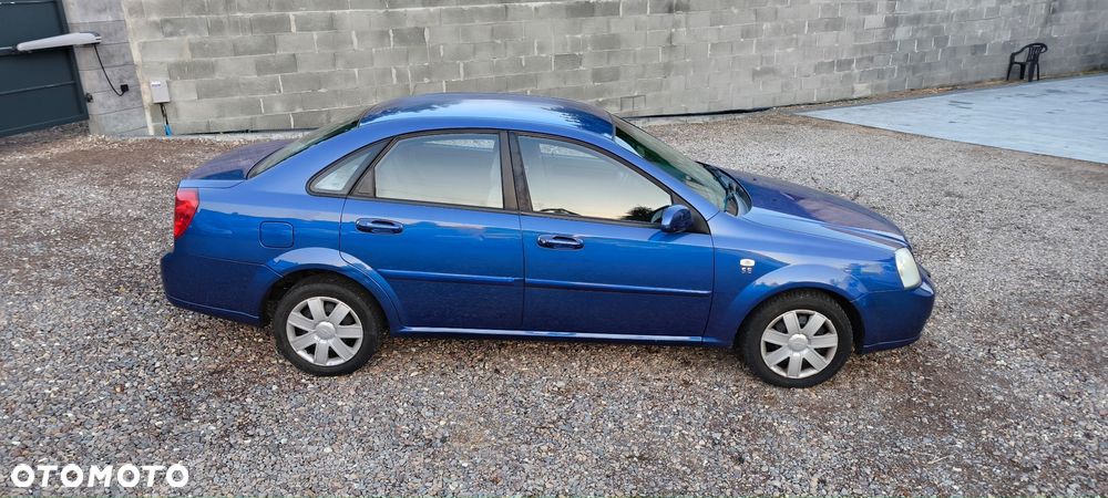 Chevrolet Nubira - 8