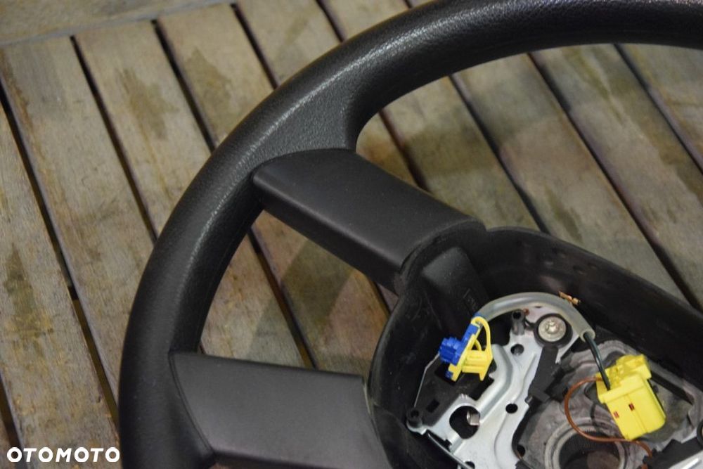 VW Polo IV 9N Kierownica 4-ramienna b.ładna - 9