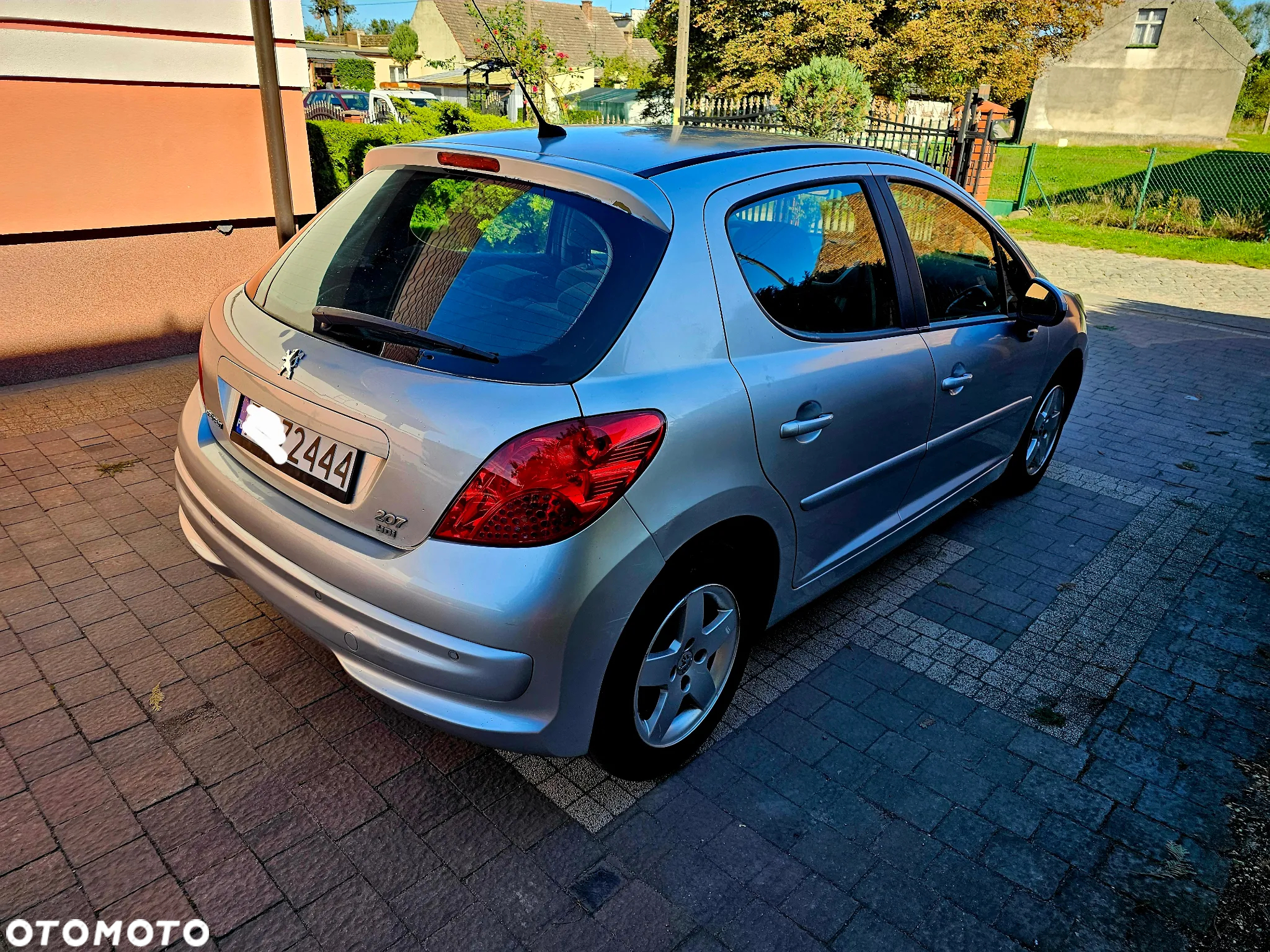 Peugeot 207 1.4 HDi U Move - 4