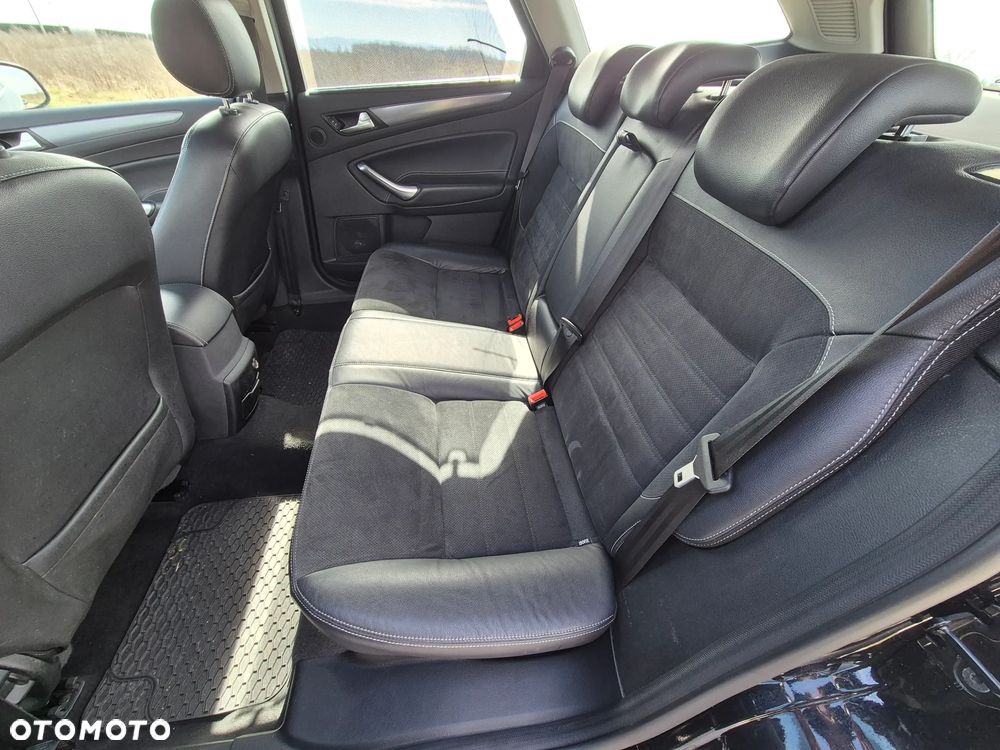 Ford Mondeo 2.0 TDCi Titanium S - 34