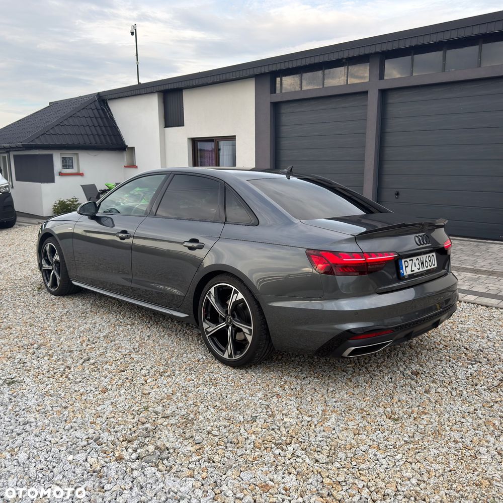 Audi A4 Limousine 35 TFSI mHEV S Line S tronic - 4