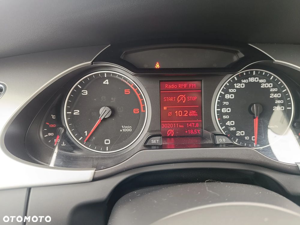 Audi A4 Avant 2.0 TDI DPF quattro S line Sportpaket (plus) - 4