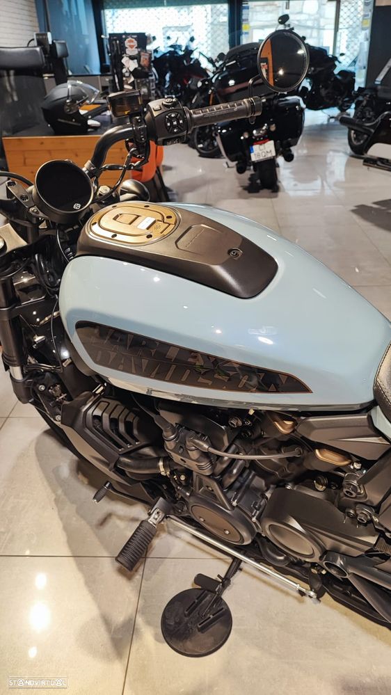 Harley-Davidson Sportster S - 12