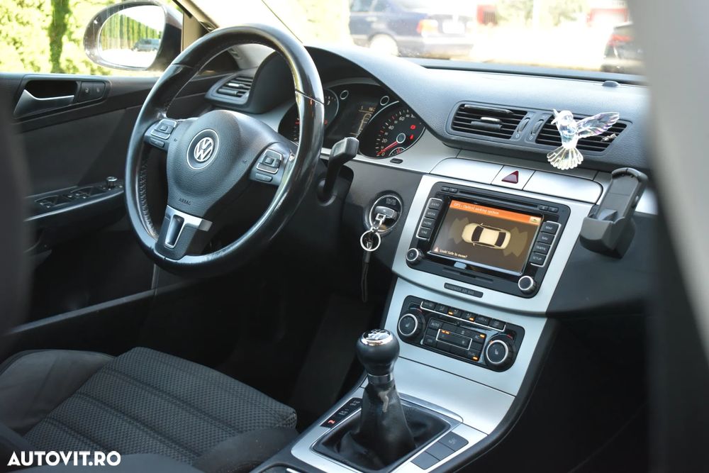 Volkswagen Passat 2.0 TDI DPF 4Motion Sportline - 9