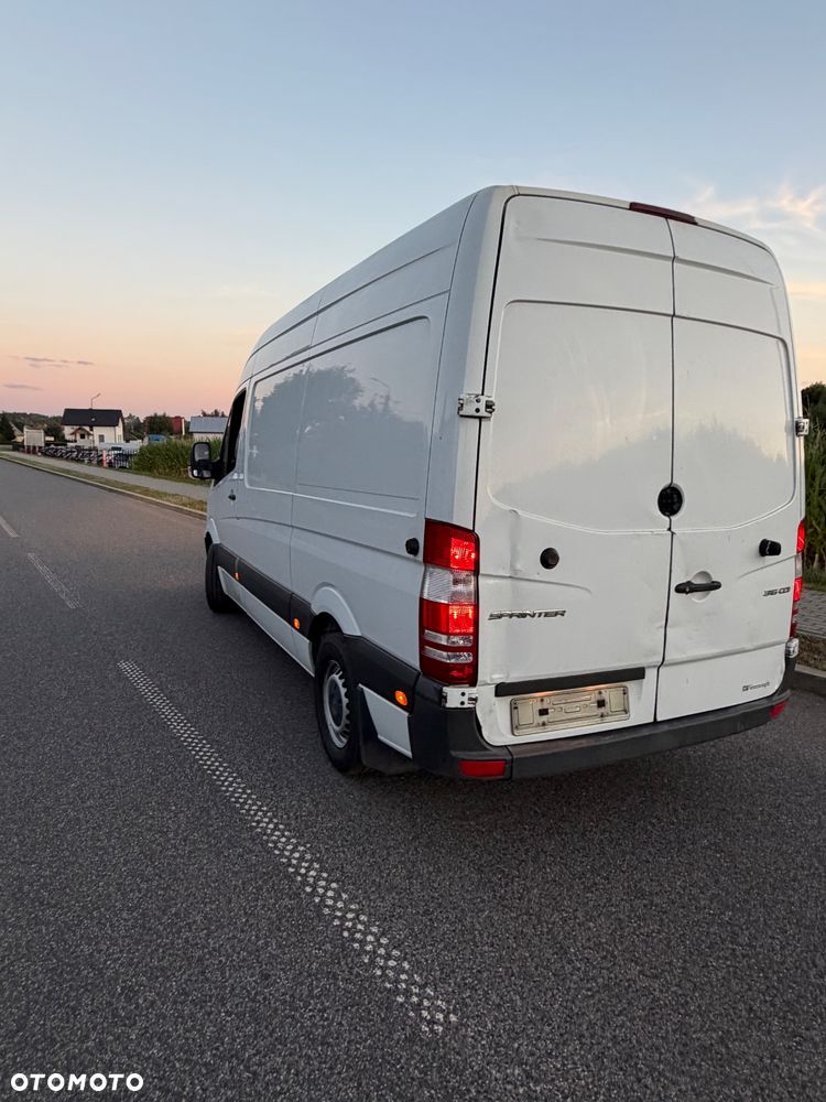 Mercedes-Benz Sprinter - 4