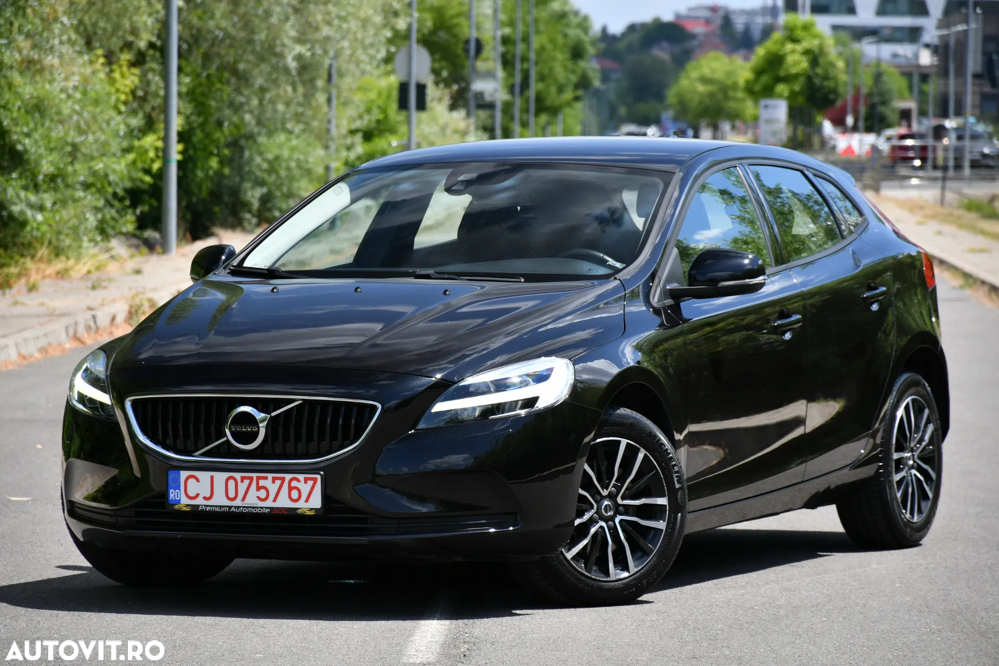 Volvo V40 T2 Summum - 11
