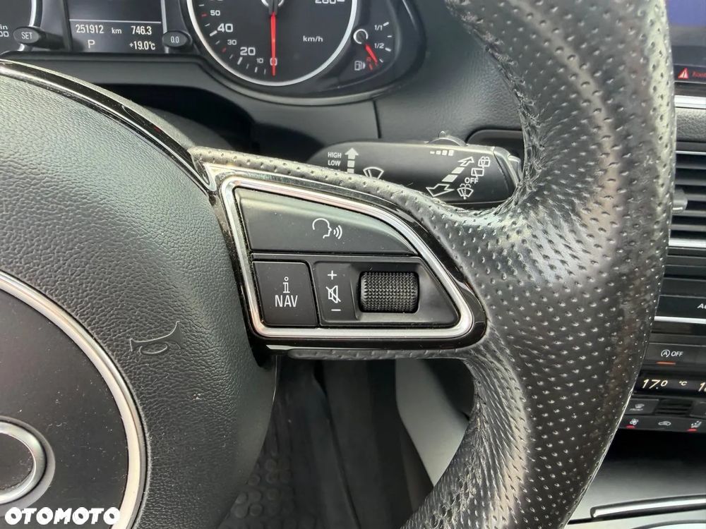 Audi Q5 2.0 TDI S tronic - 22