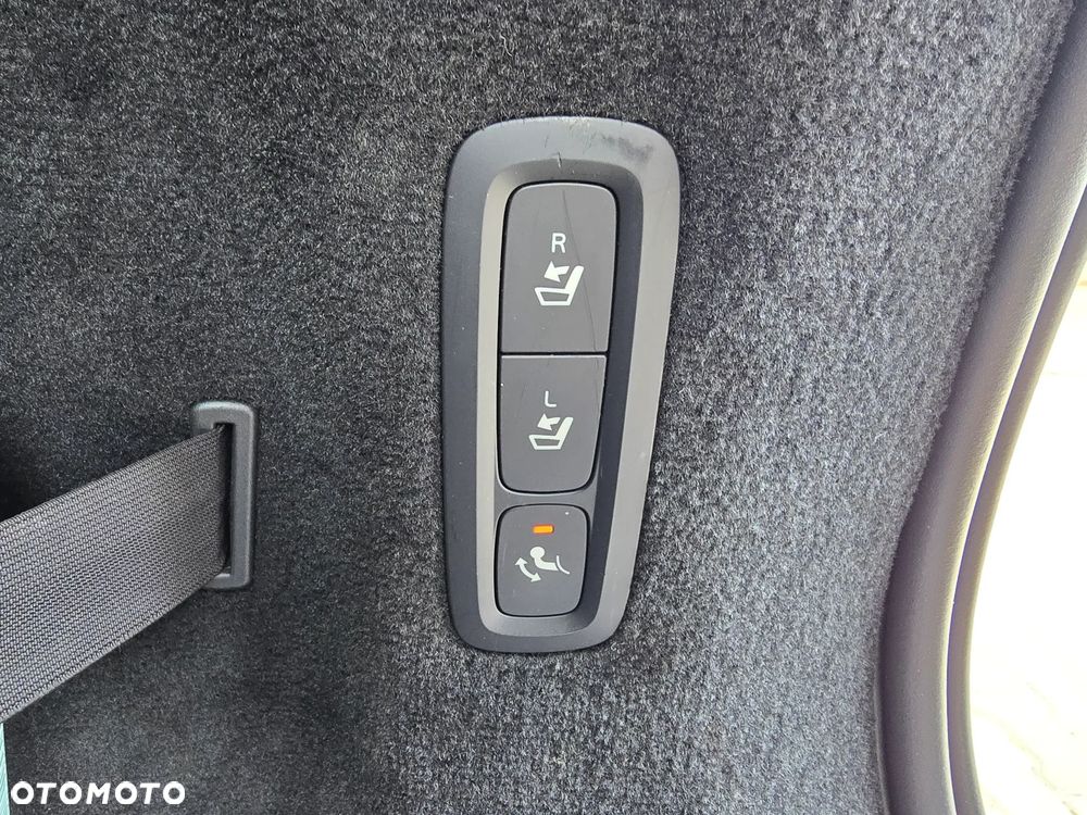 Volvo V90 D4 Geartronic R Design - 19