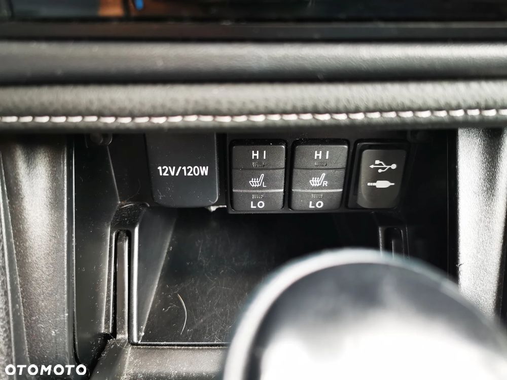 Toyota Corolla 1.6 Executive MS - 20