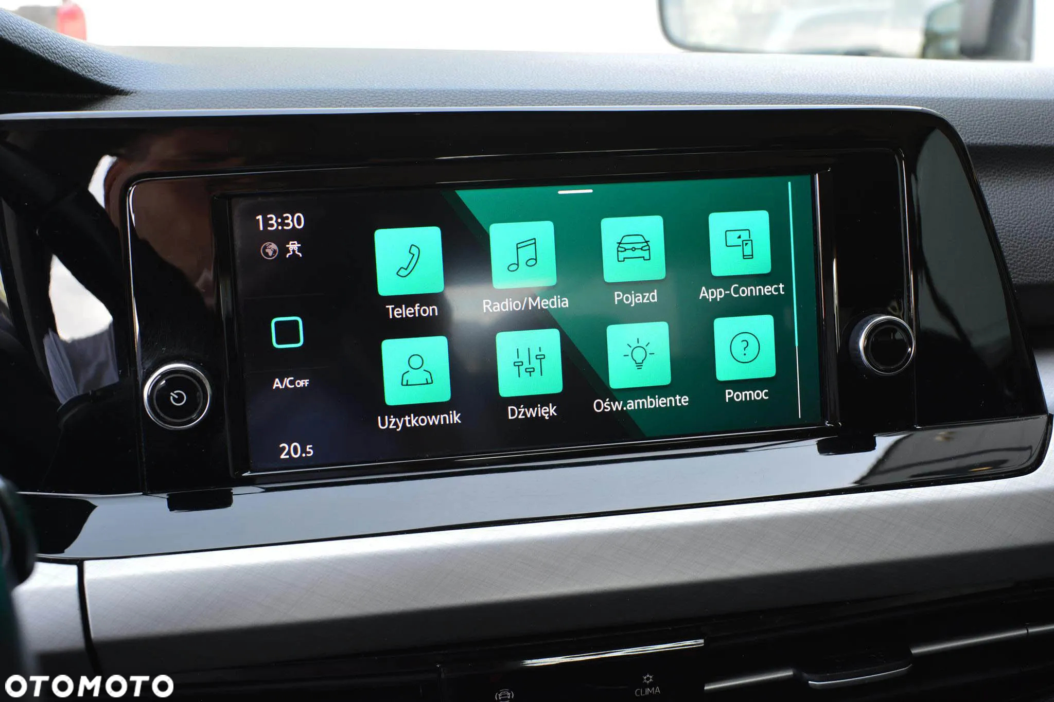 Volkswagen Golf VIII 1.5 TSI EVO Life - 16