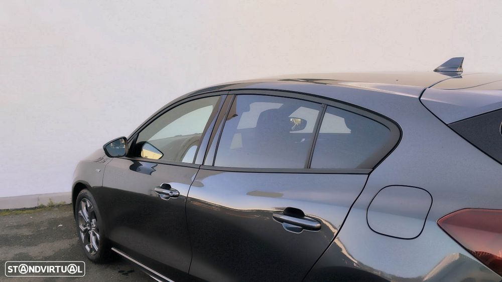 Ford Focus 1.5 TDCi ECOBlue ST-Line Aut. - 10