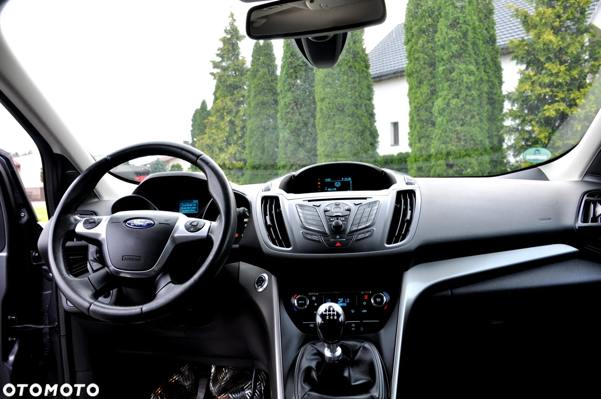 Ford Kuga 1.6 EcoBoost 2x4 Titanium - 32
