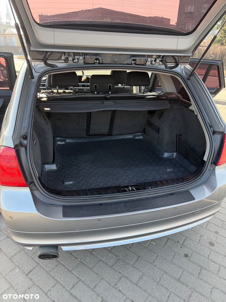 BMW Seria 3 320d - 10