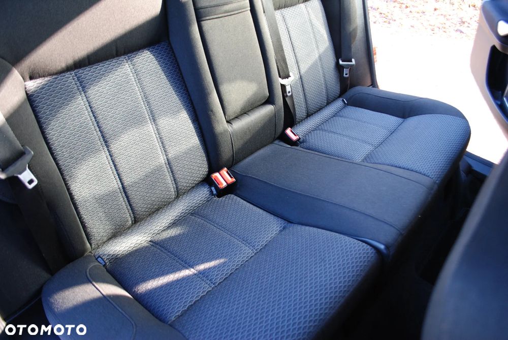 Ford Mondeo 2.0 TDCi Ghia X - 16