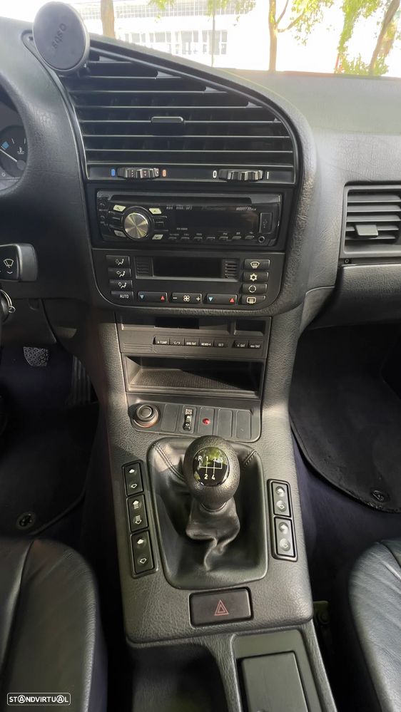 BMW 318 i Cabriolet - 14