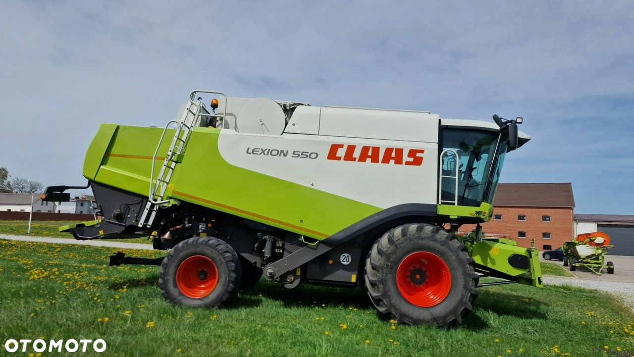 Claas kombajn CLAAS Lexion 550 / 560 + Heder V750 - 12