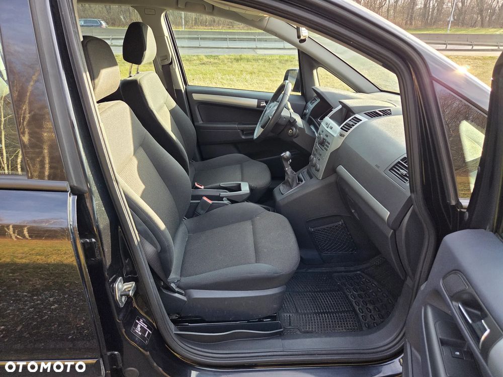 Opel Zafira 1.8 Family - 14
