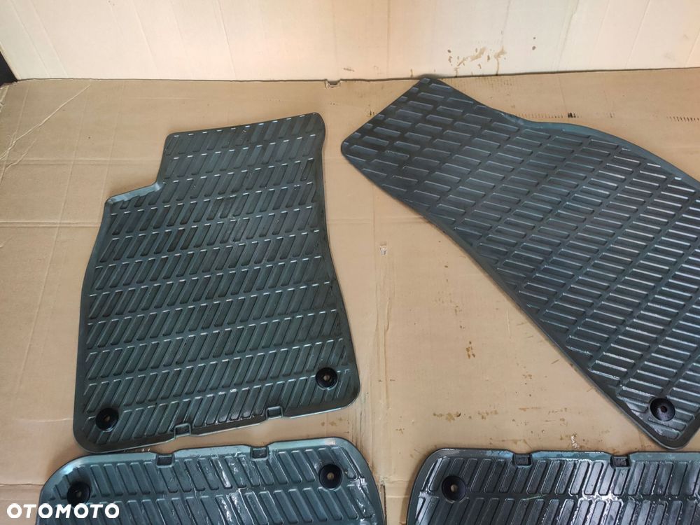 komplet dywaników gumowych audi a4 8e1061501 orginał szare - 5