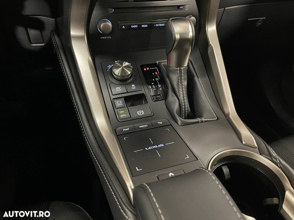 Lexus Seria NX 300h AWD Business - 20