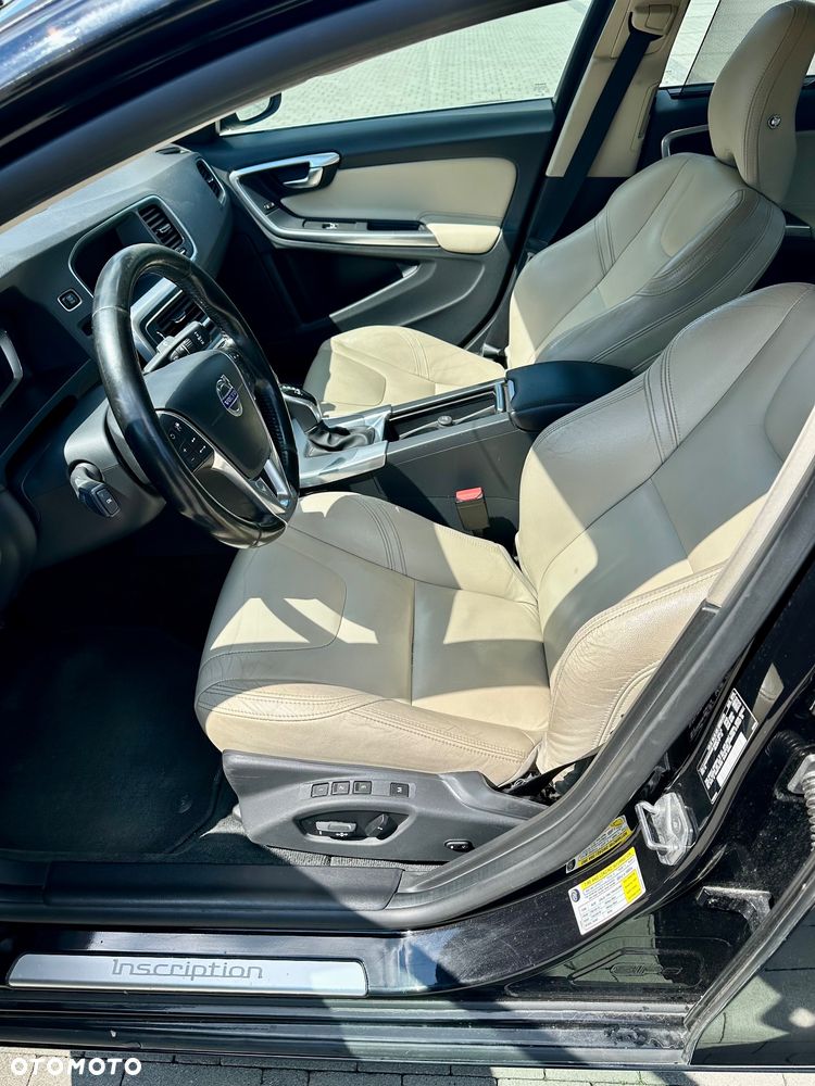 Volvo S60 - 17