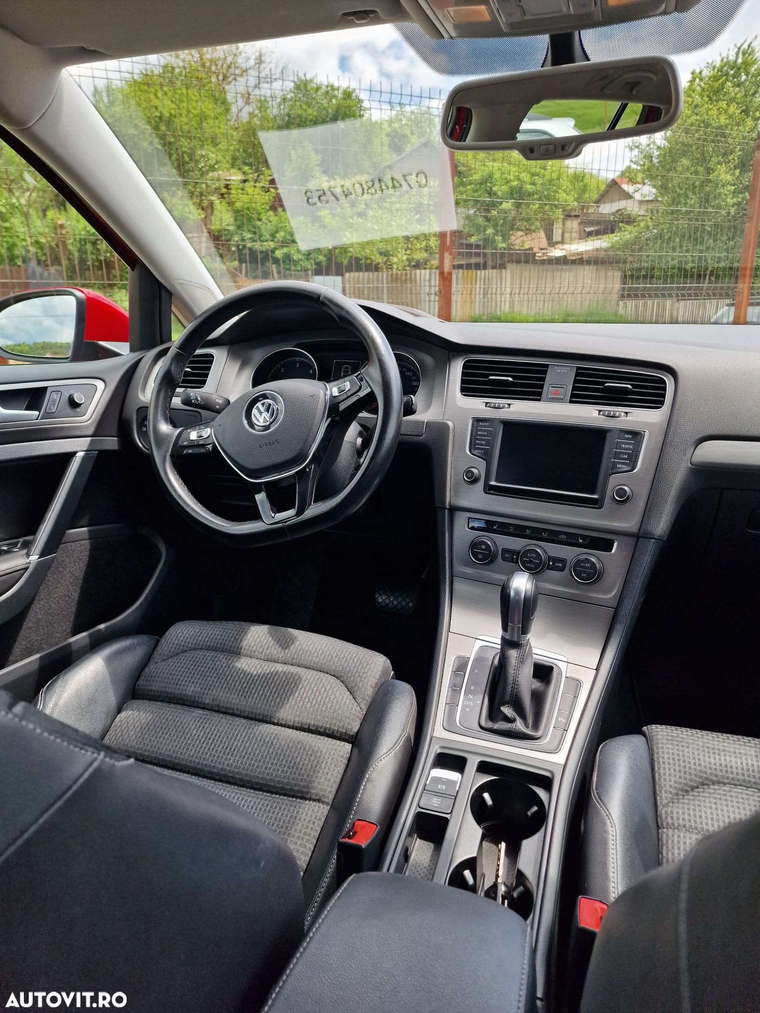 Volkswagen Golf 1.6 TDI DPF BMT DSG Highline - 9