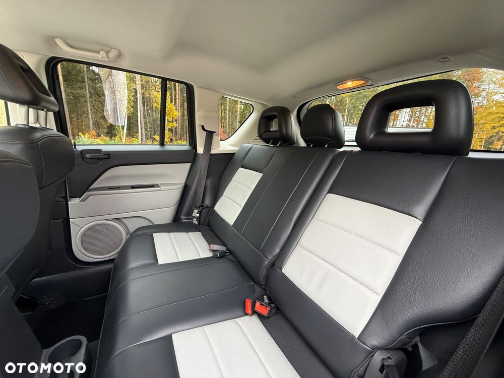 Jeep Compass - 22