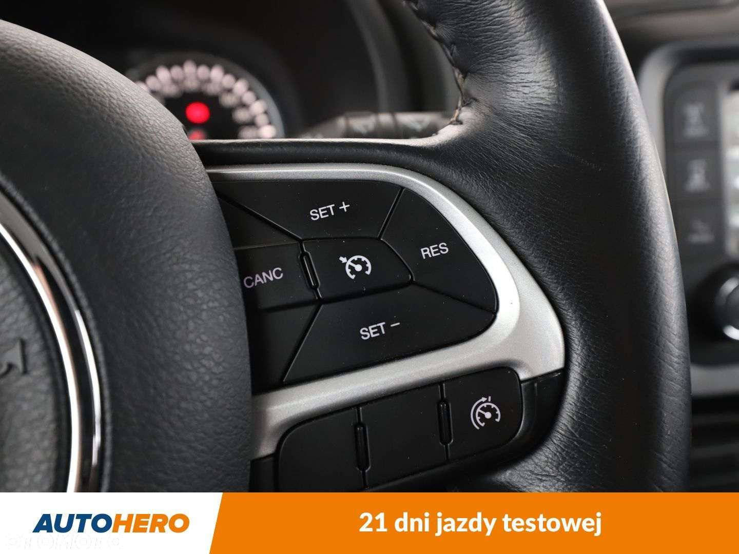 Jeep Renegade 1.6 E-TorQ Longitude FWD - 25