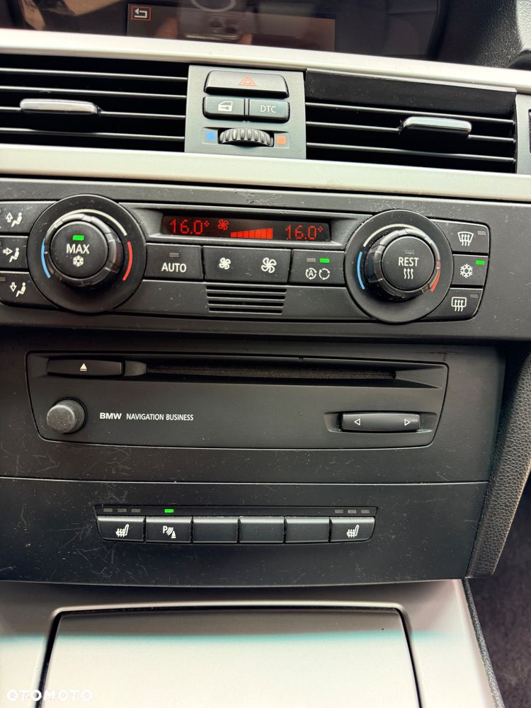 BMW Seria 3 320d - 12