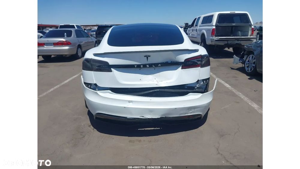 Tesla Model S AWD - 8