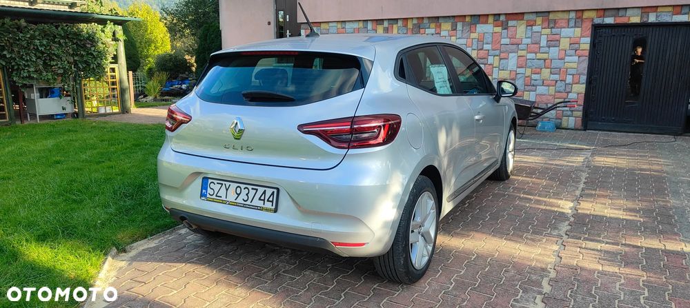 Renault Clio - 25