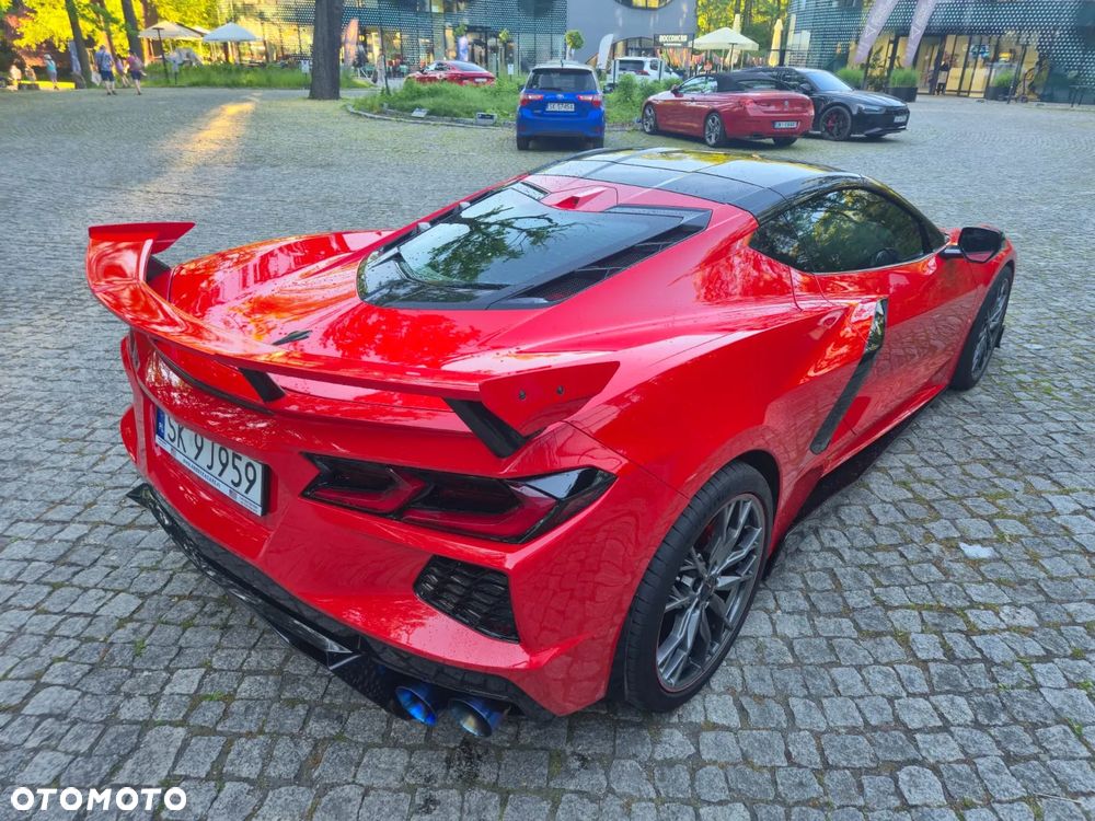 Chevrolet Corvette - 15
