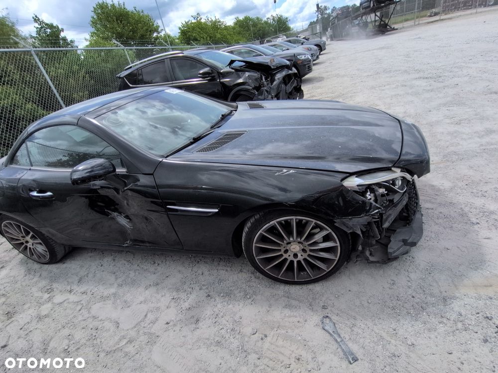 Mercedes-Benz SLK - 24