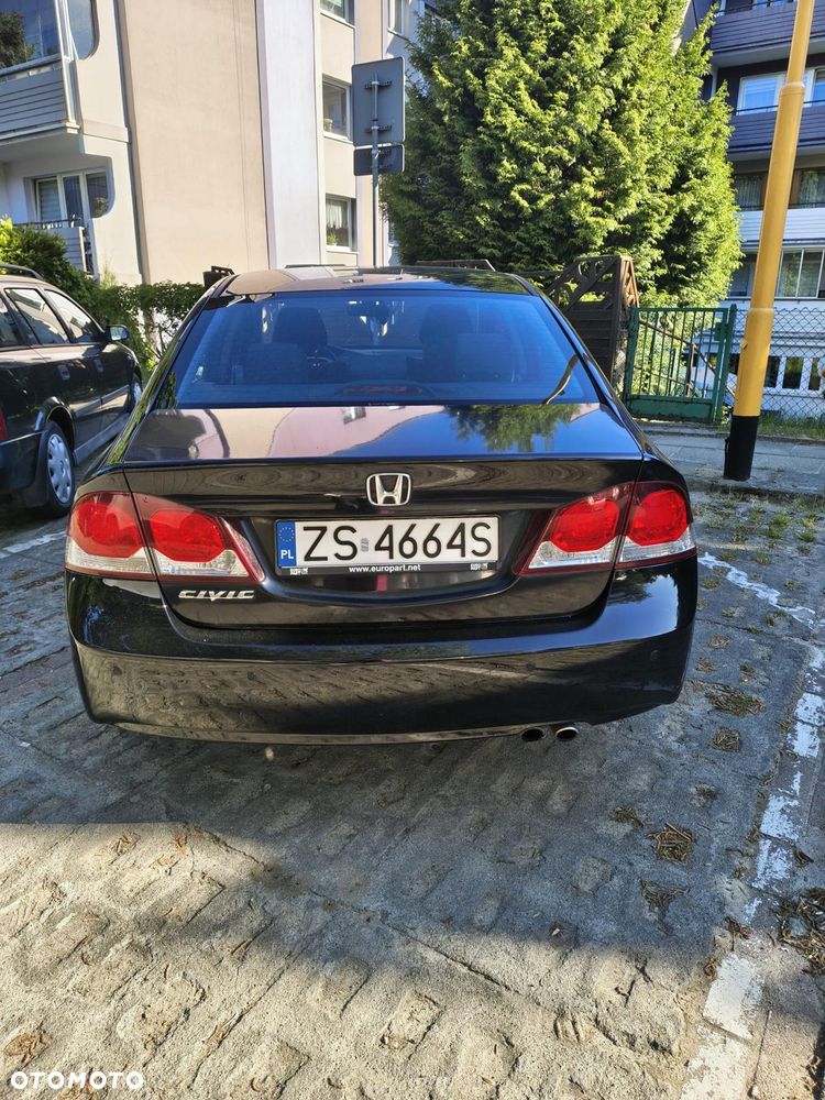 Honda Civic 1.8 Comfort - 2