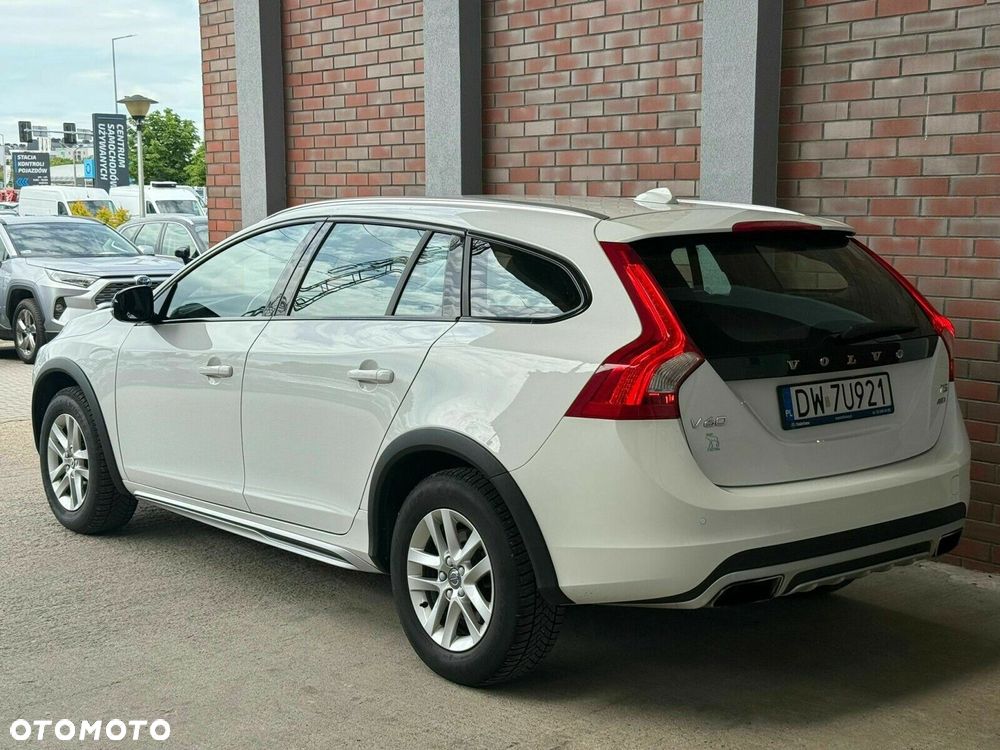 Volvo V60 T5 Drive-E Kinetic - 3